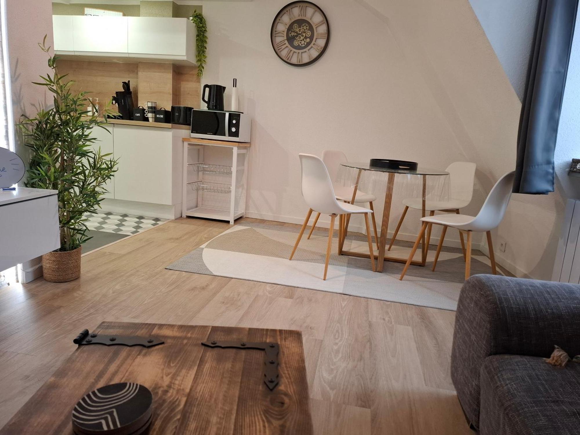 Bel Appartement, Селеста Экстерьер фото